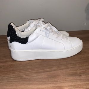 Steve Madden sneakers
